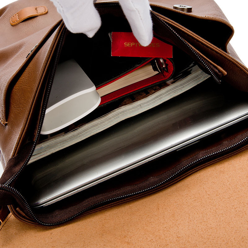 MOCHILA DE CUERO SINTÉTICO ESTILO URBANO – CHAO LIU FASHION