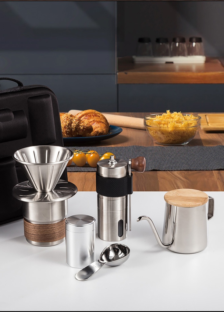 EQUIPO DE CAFE PARA ACAMPAR AL AIRE LIBRE