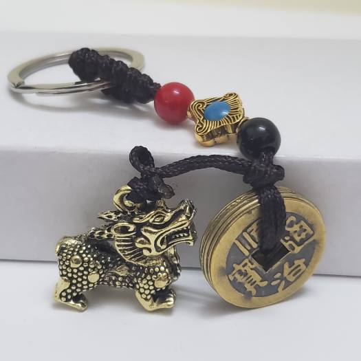 LLAVERO METALICO CHINO DE LA FORTUNA