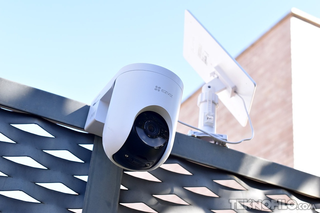 EZVIZ H8C - CAMARA DE VIGILANCIA EXTERIOR CON MOVIMIENTO 3K WIFI (copia)